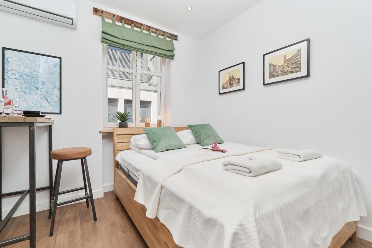 City Center Studio Wroclaw By Noclegi Renters Екстериор снимка