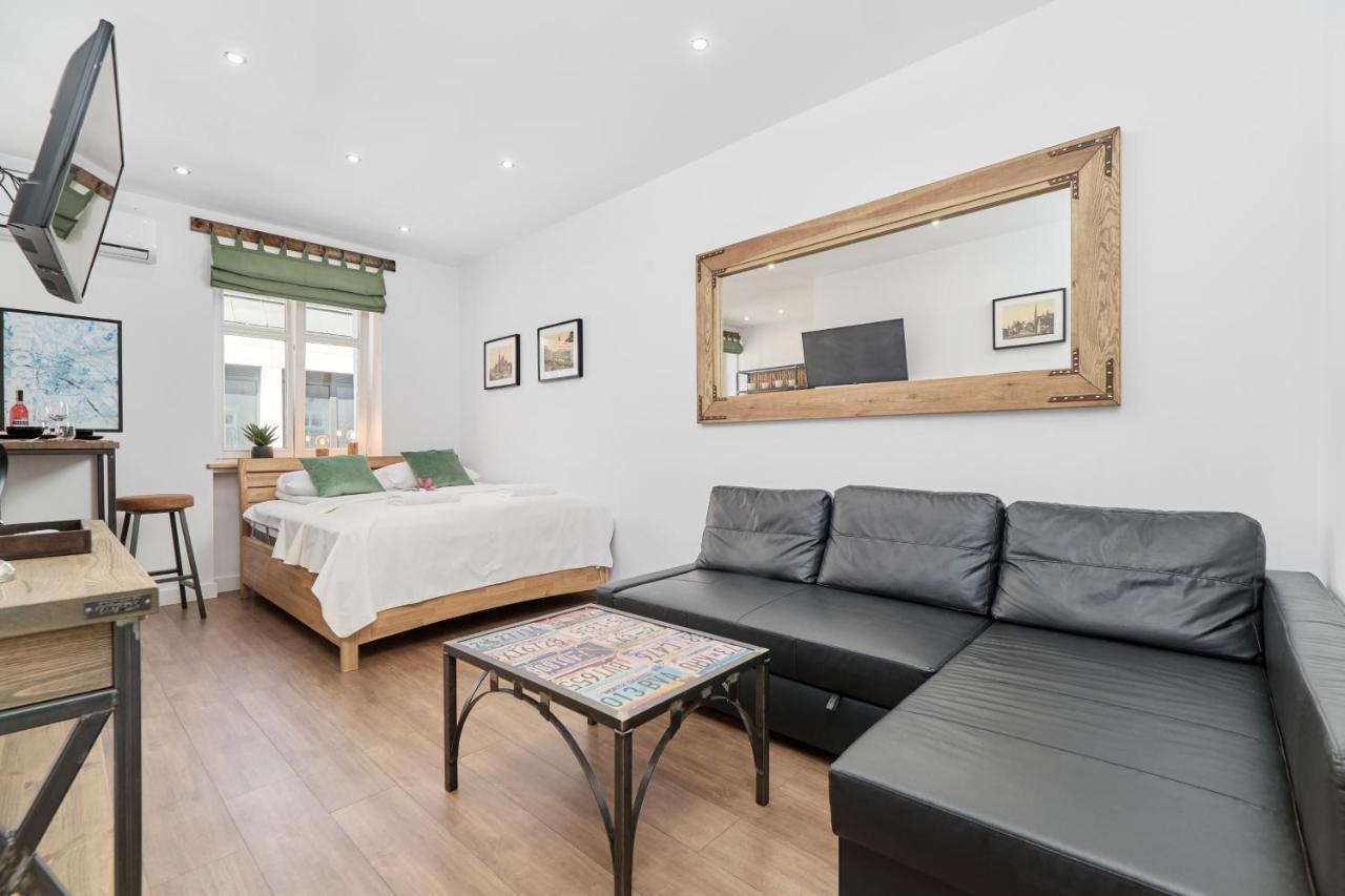 City Center Studio Wroclaw By Noclegi Renters Екстериор снимка